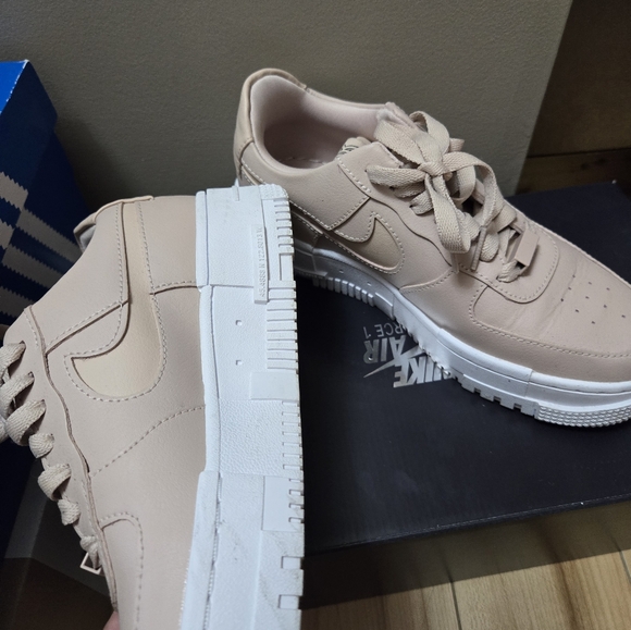 NIKE Airforce pixel 1 - Picture 6 of 6